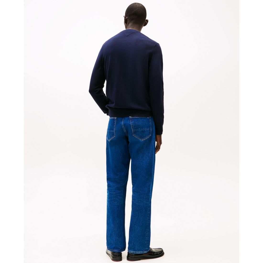 Tommy Hilfiger Men's Essential Solid V-Neck Sweater