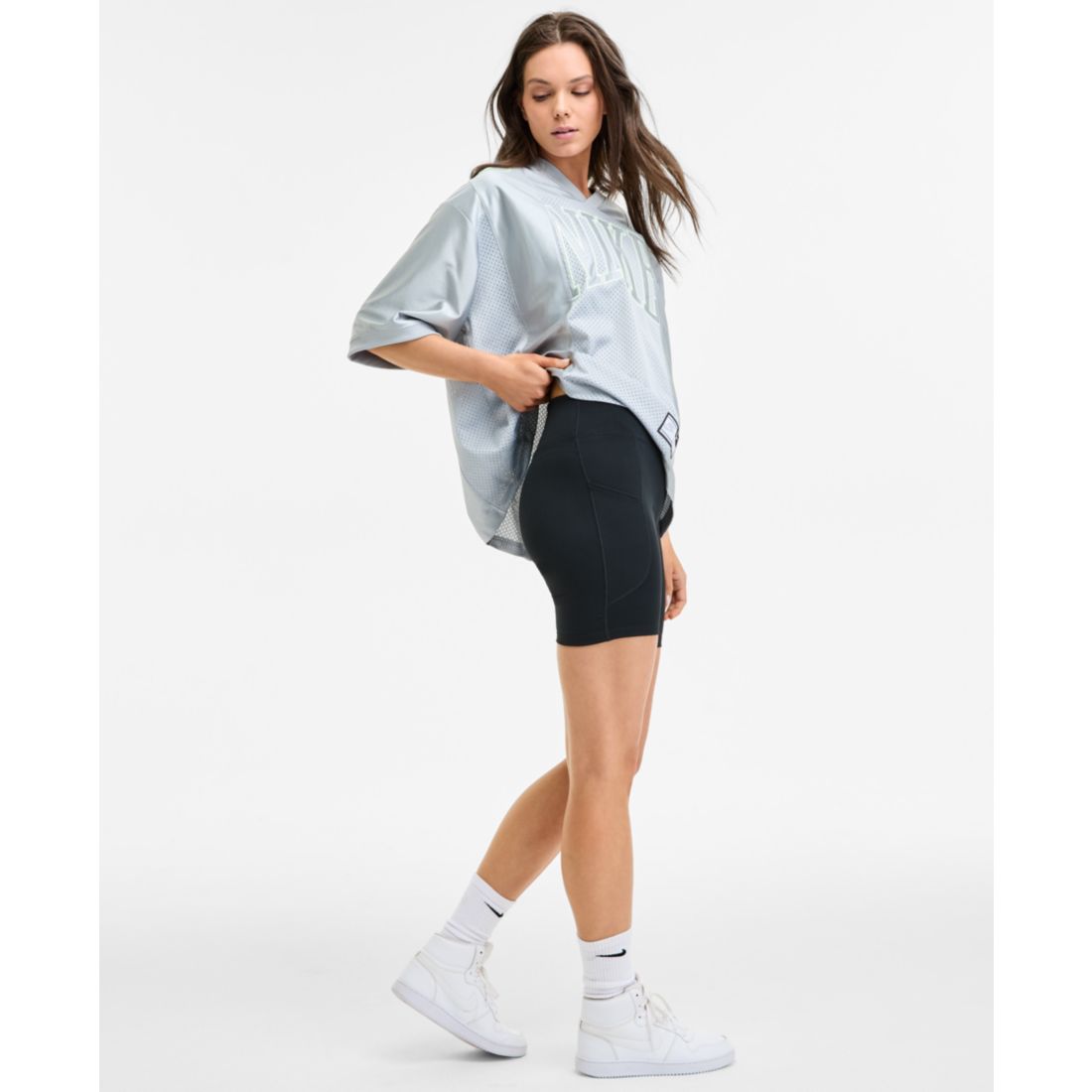 Nike Women's One High-Waisted Side-Pocket 8" Bike Shorts