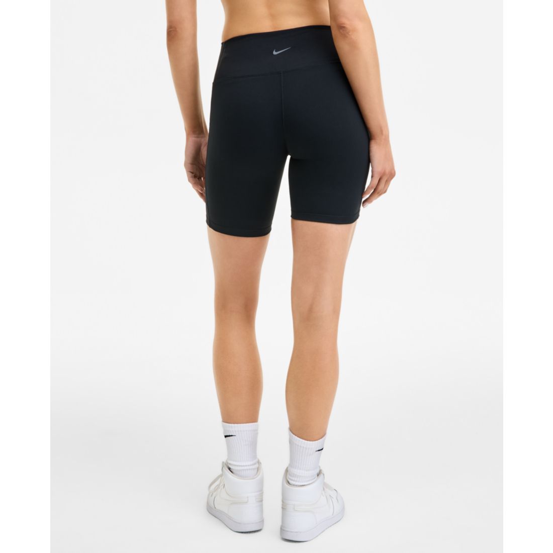 Nike Women's One High-Waisted Side-Pocket 8" Bike Shorts