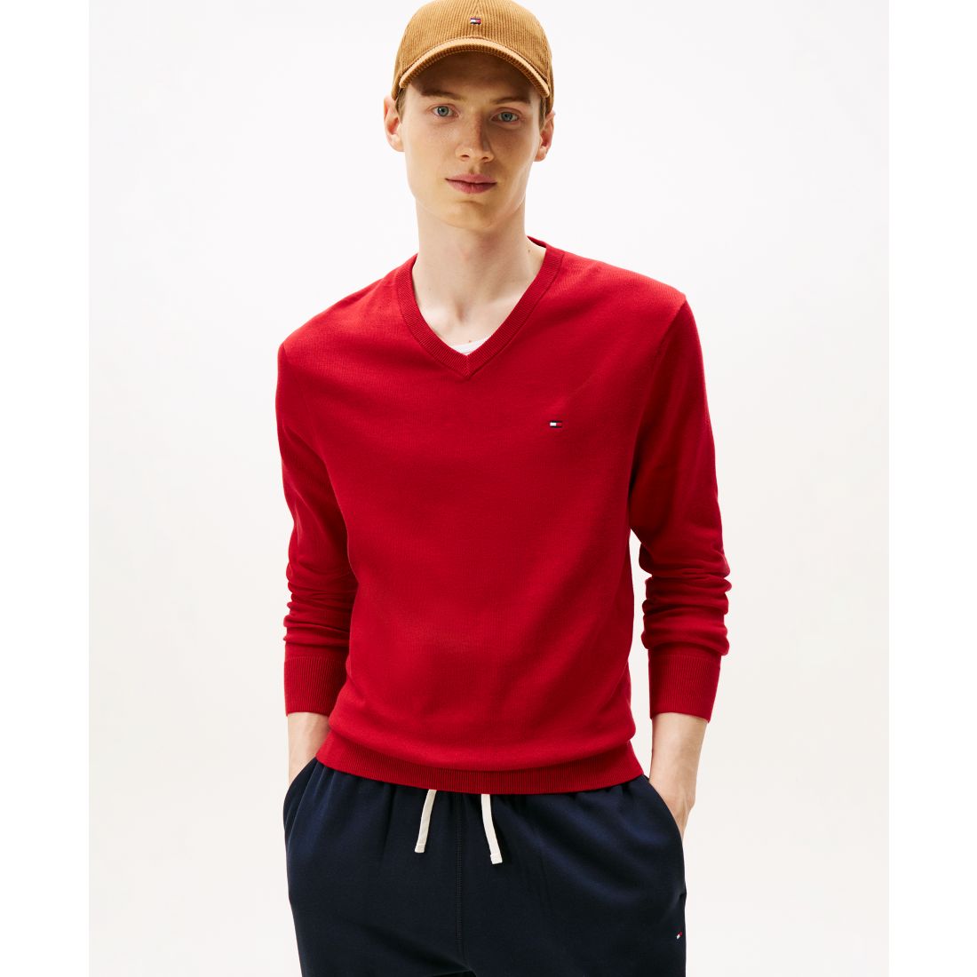 Tommy Hilfiger Men's Essential Solid V-Neck Sweater