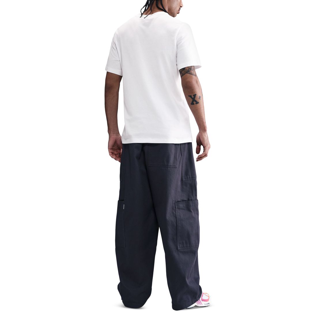 Nike Men's Sportswear Logo T-Shirt