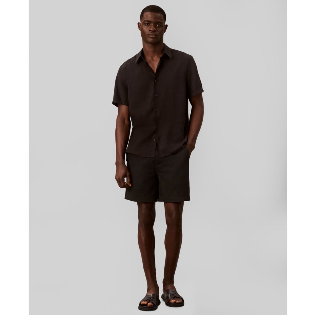 Calvin Klein Men's Straight-Fit Linen Shorts