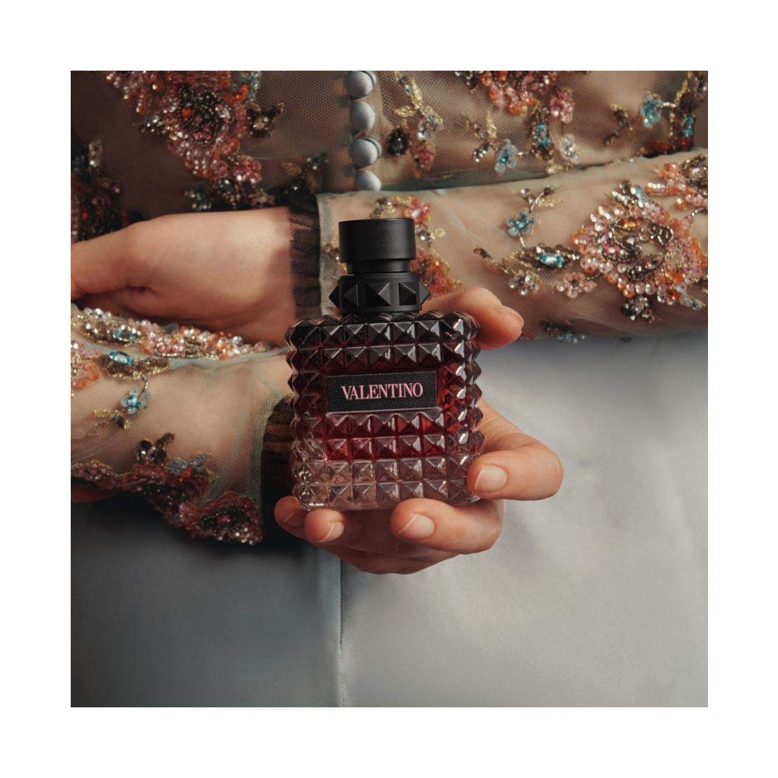 Valentino Donna Born In Roma Intense Eau de Parfum, 1.7 oz.