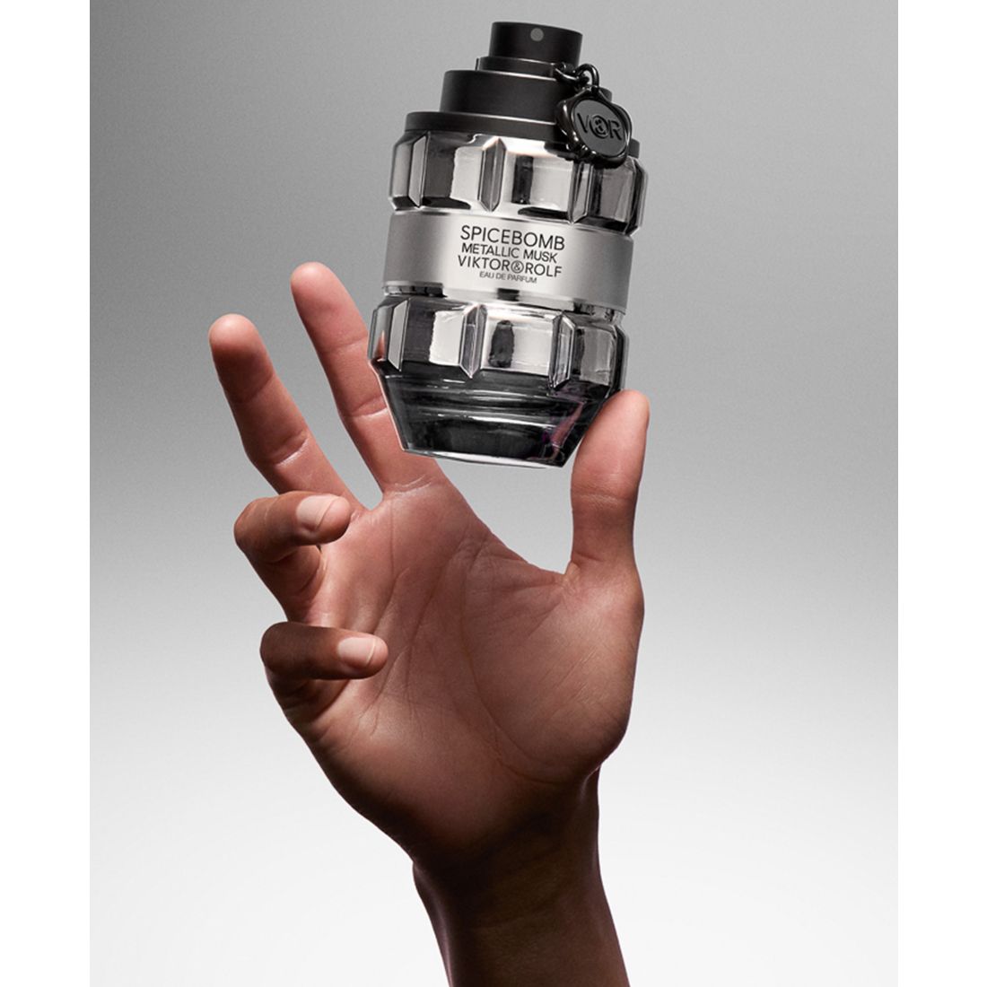 Viktor & Rolf Men's Spicebomb Metallic Musk Eau de Parfum, 3.04 oz.