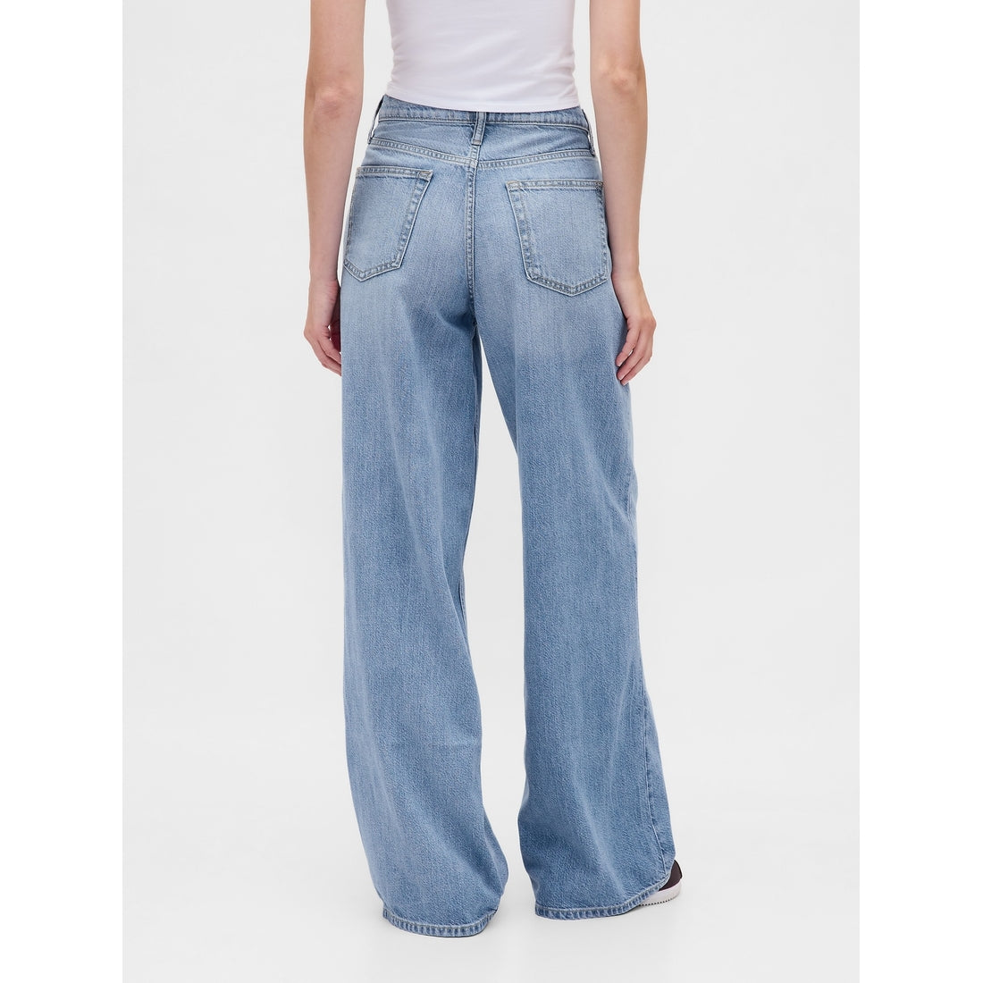 Women's Mid Rise Ultrasoft Baggy Jeans