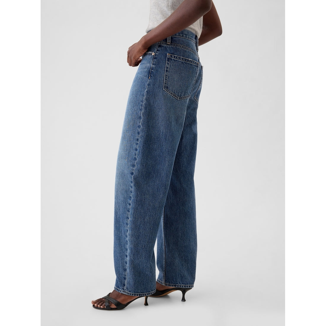 Women's High Rise Barrel Jeans