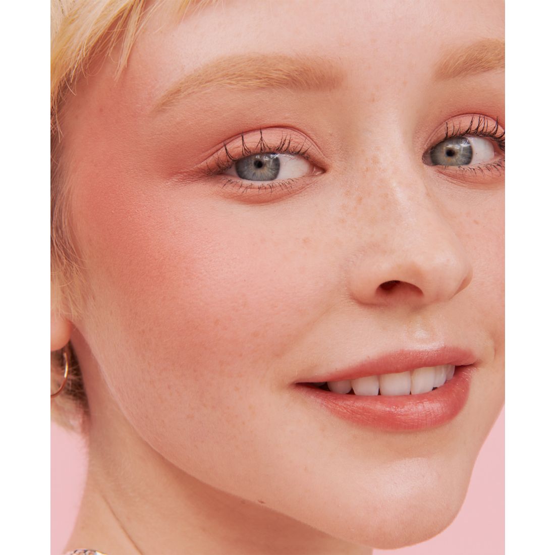 Benefit Cosmetics WANDERful World Silky-Soft Powder Blush Mini