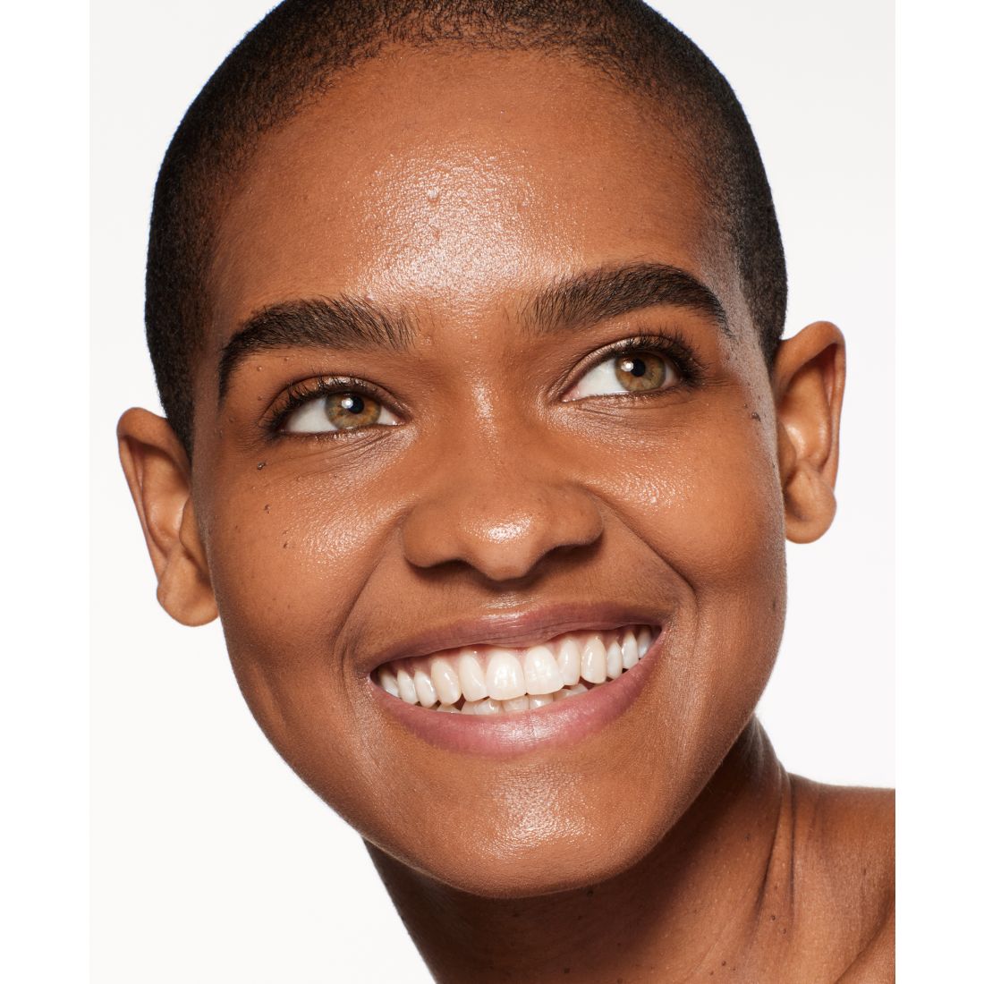 Shiseido RevitalEssence Skin Glow Foundation Spf 30
