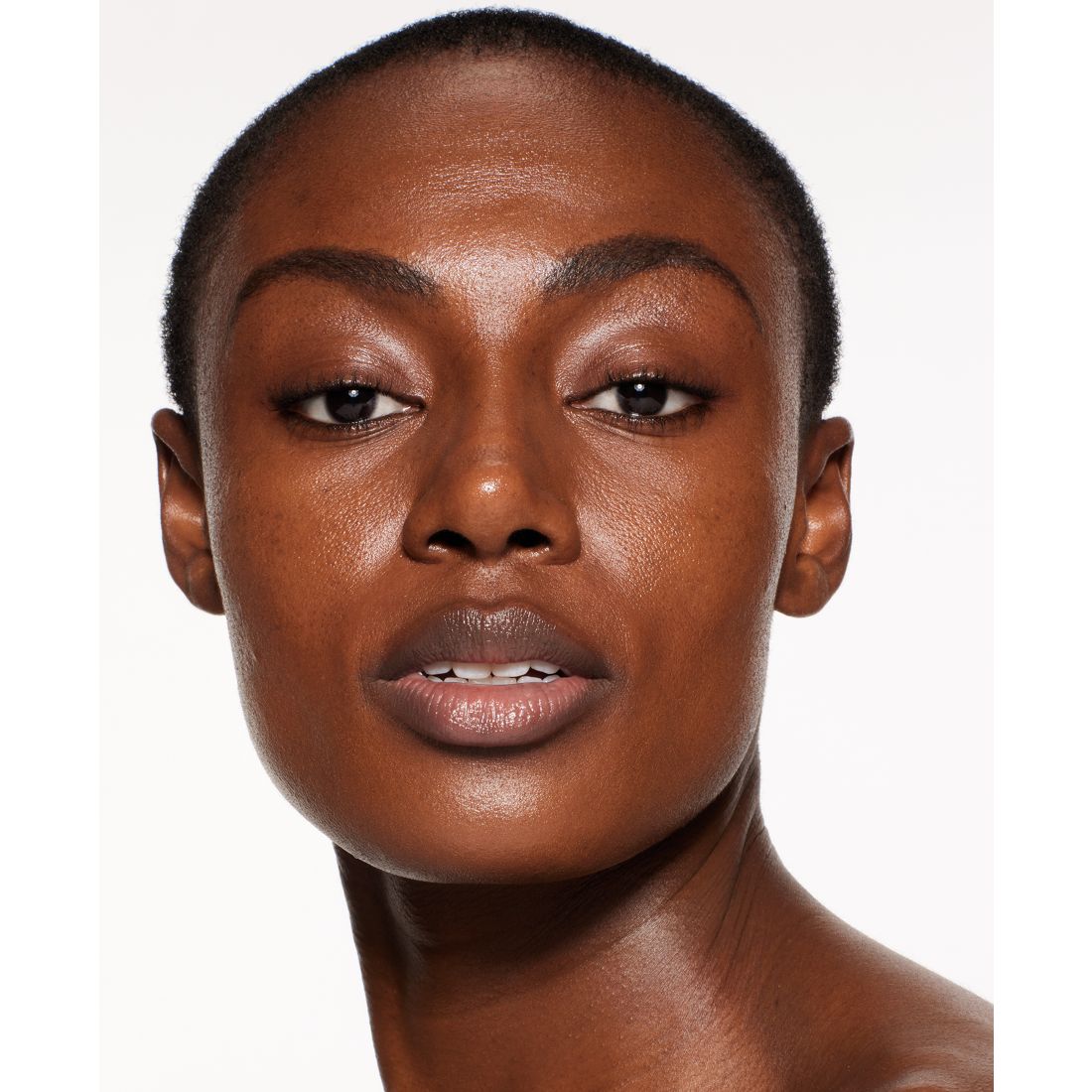 Shiseido RevitalEssence Skin Glow Foundation Spf 30