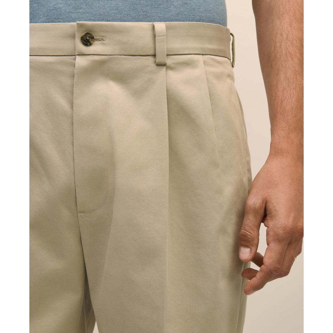 8" Pleat Front Stretch Advantage Chino Shorts