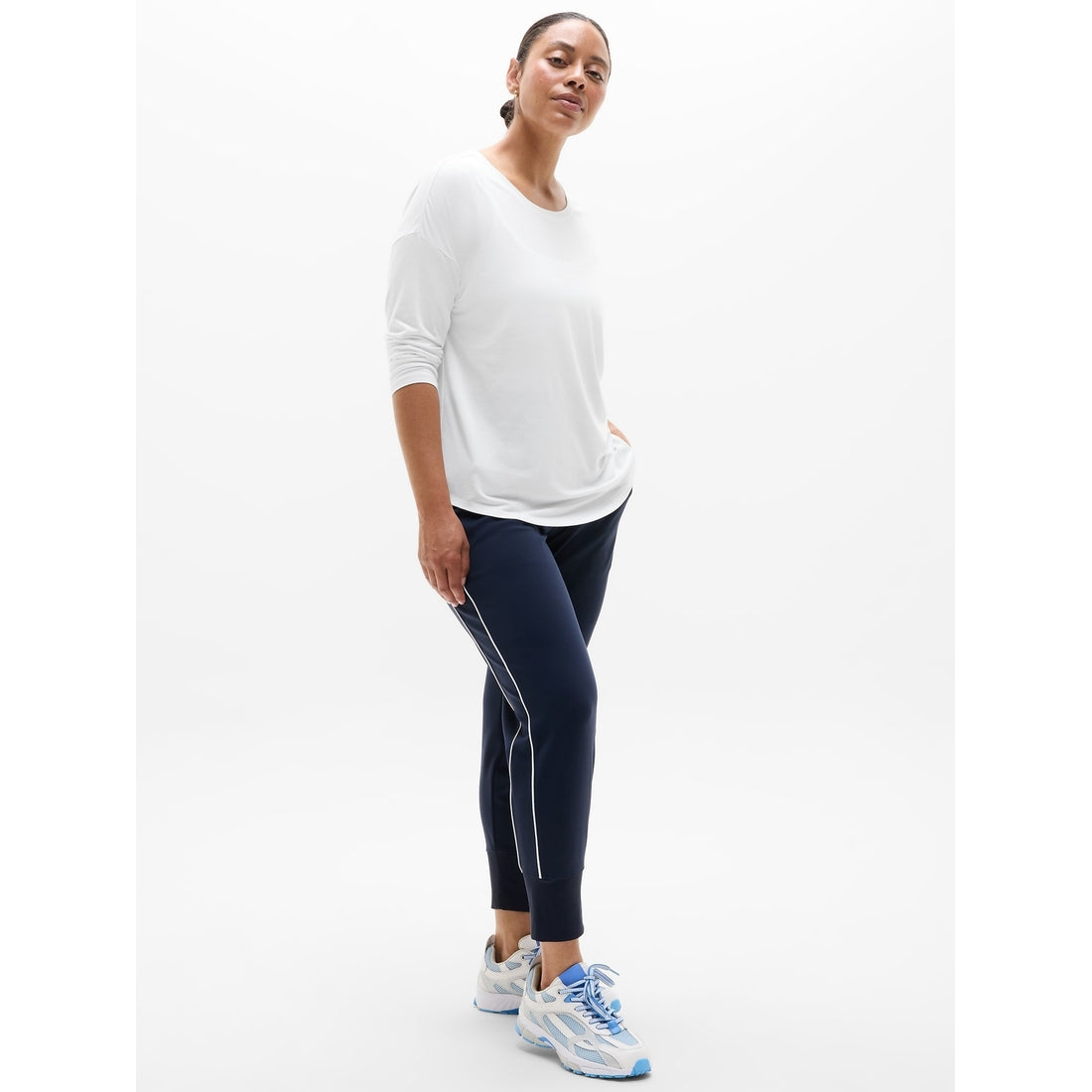 Women's Move With Ease Top