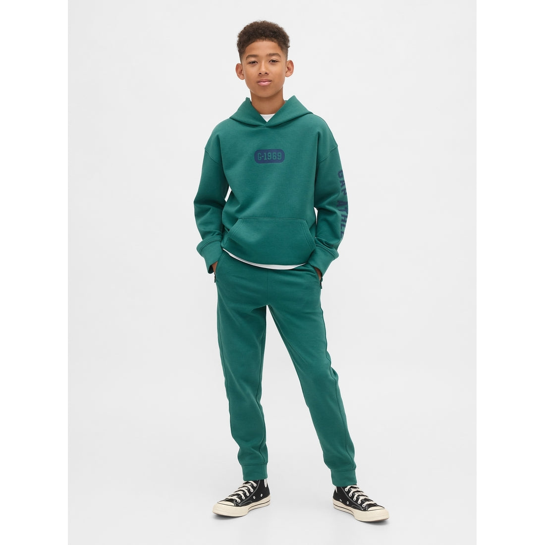 Boys' Gapfit Tech Quick-Dry Joggers