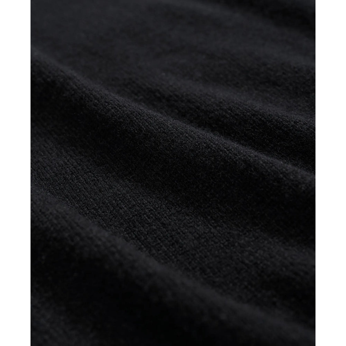 3-Ply Cashmere Crewneck Saddle Shoulder Sweater