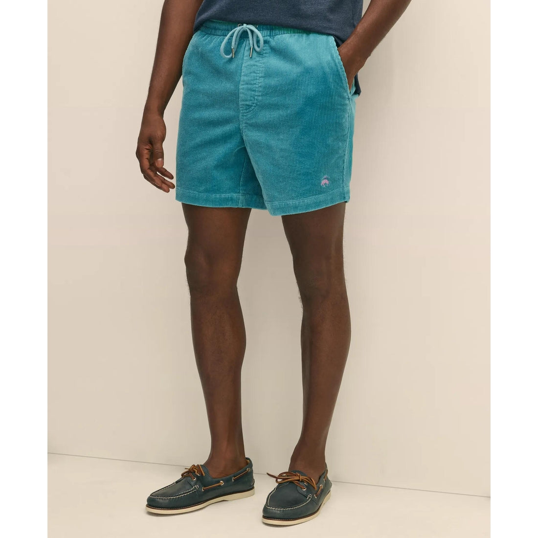 6" Friday Shorts in 8-Wale Cotton Corduroy
