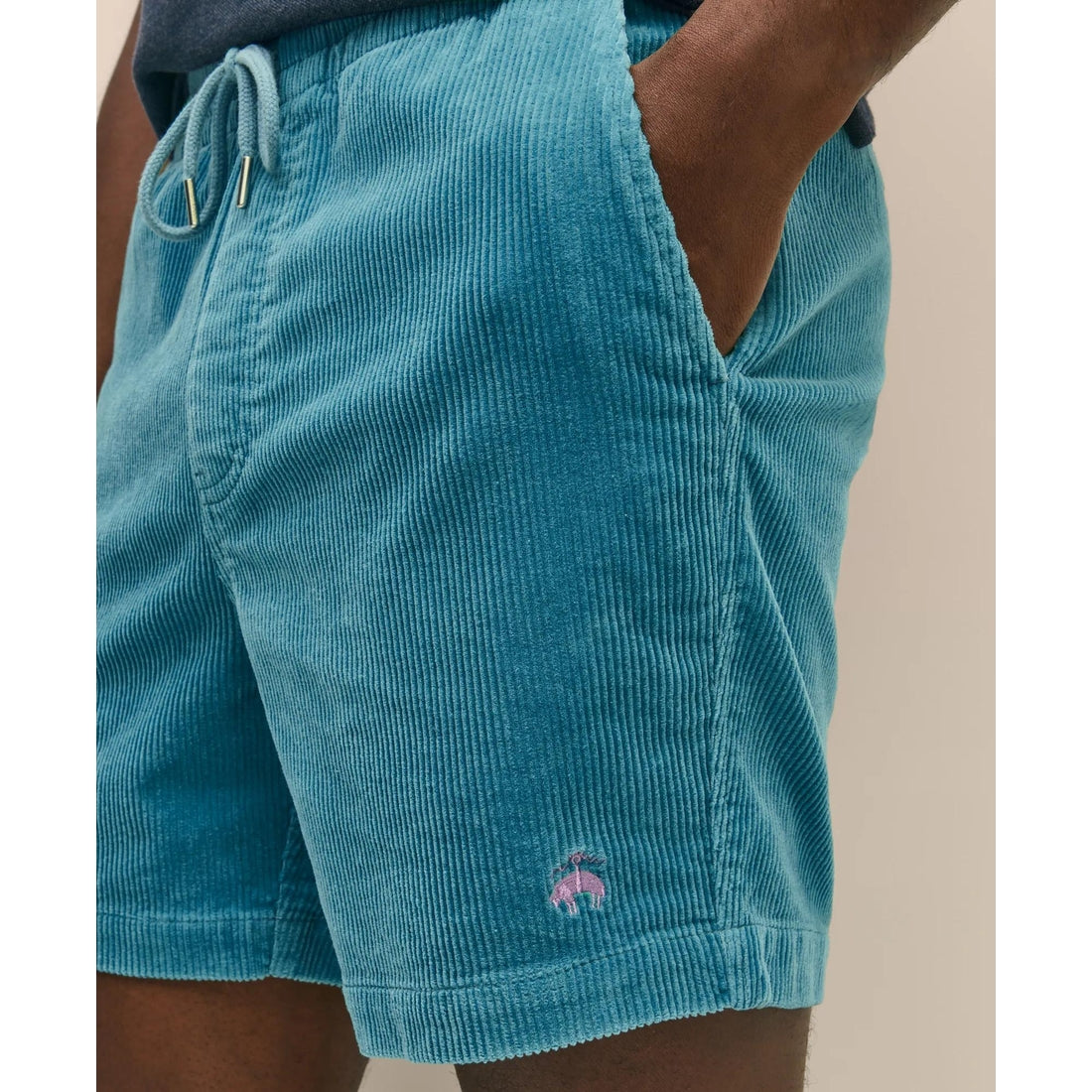 6" Friday Shorts in 8-Wale Cotton Corduroy