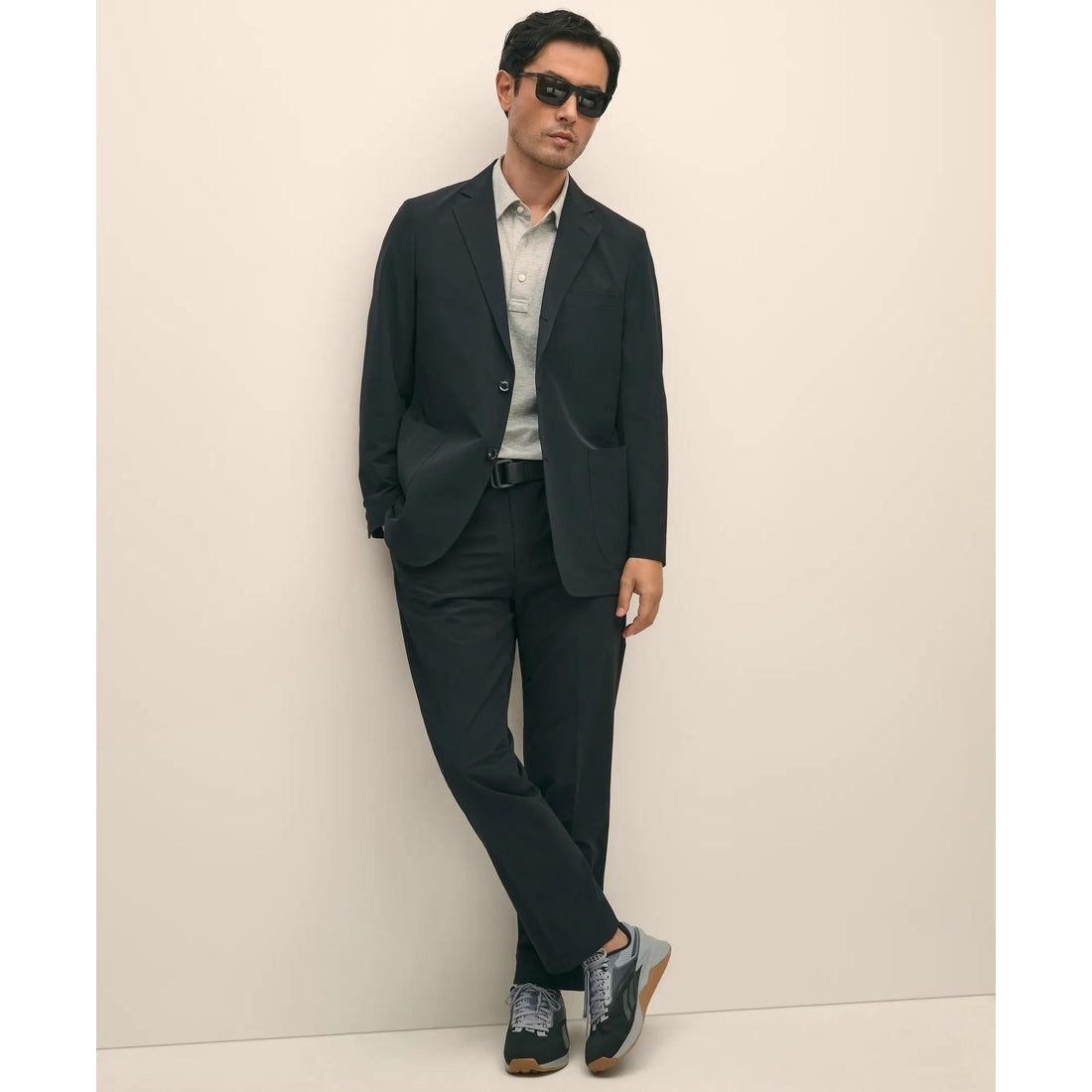 Slim Fit Lightweight Stretch Travel Suit Jacket
