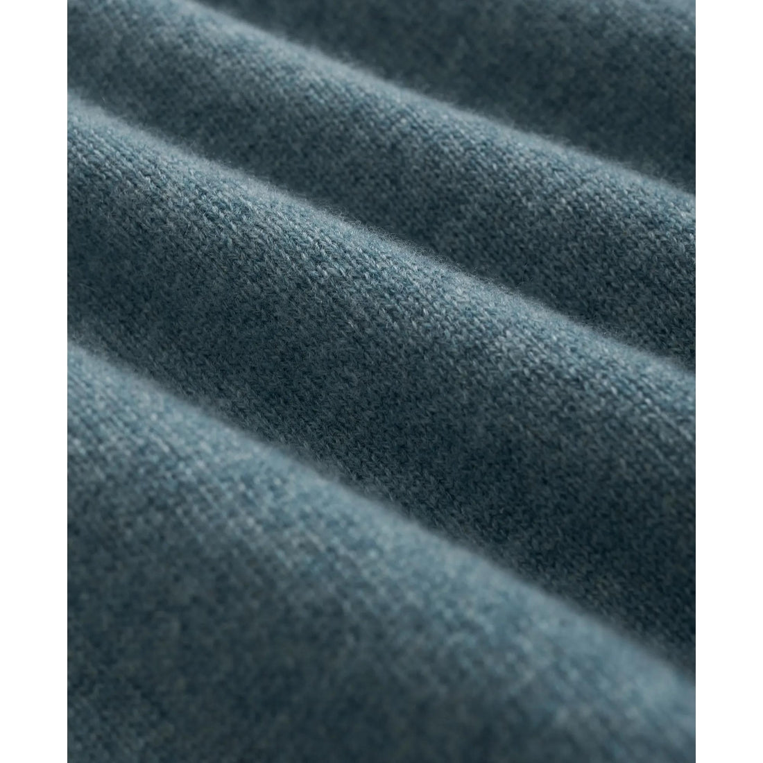3-Ply Cashmere Crewneck Saddle Shoulder Sweater