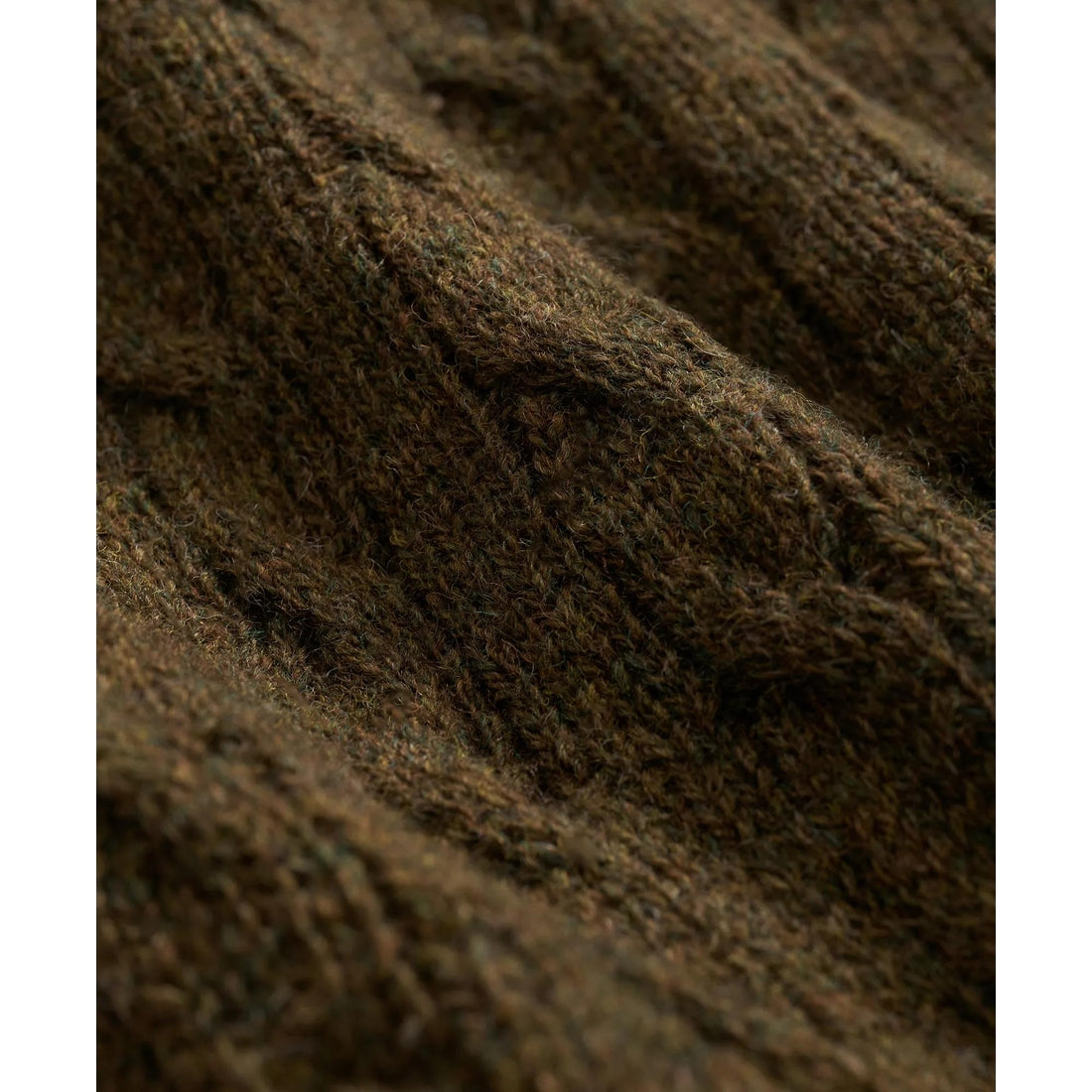 Cable Crewneck Sweater in Shetland Wool