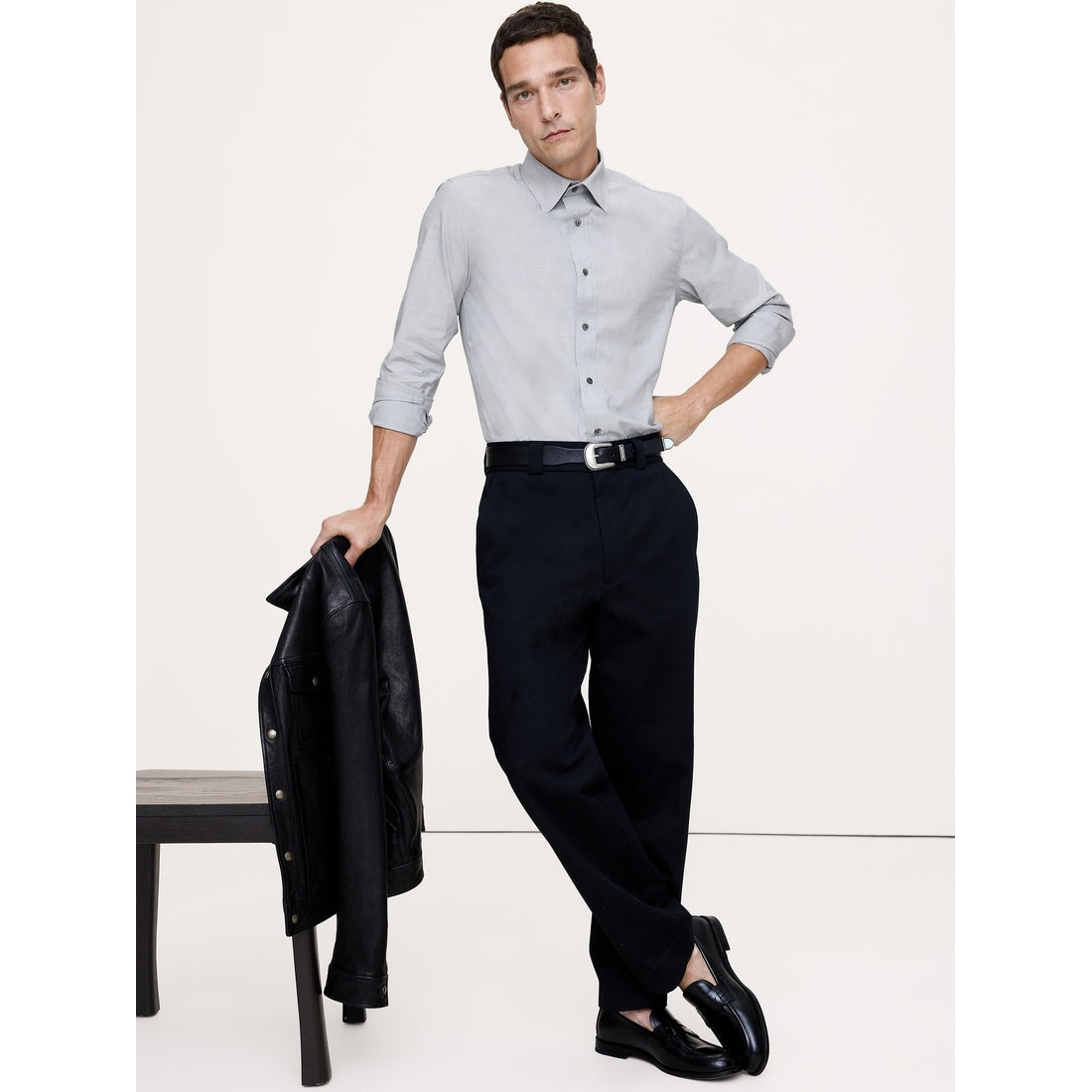 Men's Slim-Fit Wrinkle-Resistant Dress Shirt