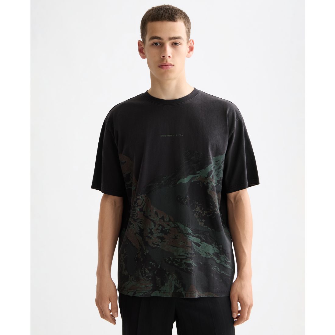 Scotch & Soda Men's Relaxed Fit Short Sleeve Mountain Graphic Crewneck T-Shirt