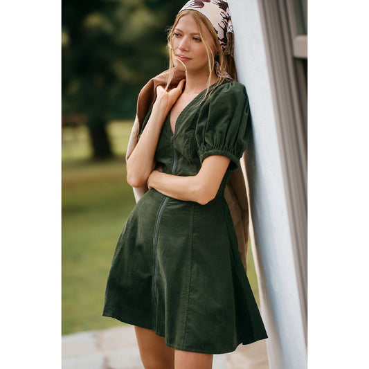 Workwear, Delivered Fast: Atlanta’s Everyday Office Style