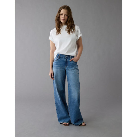 AE Strigid Low-Rise Ultra Wide-Leg Jean