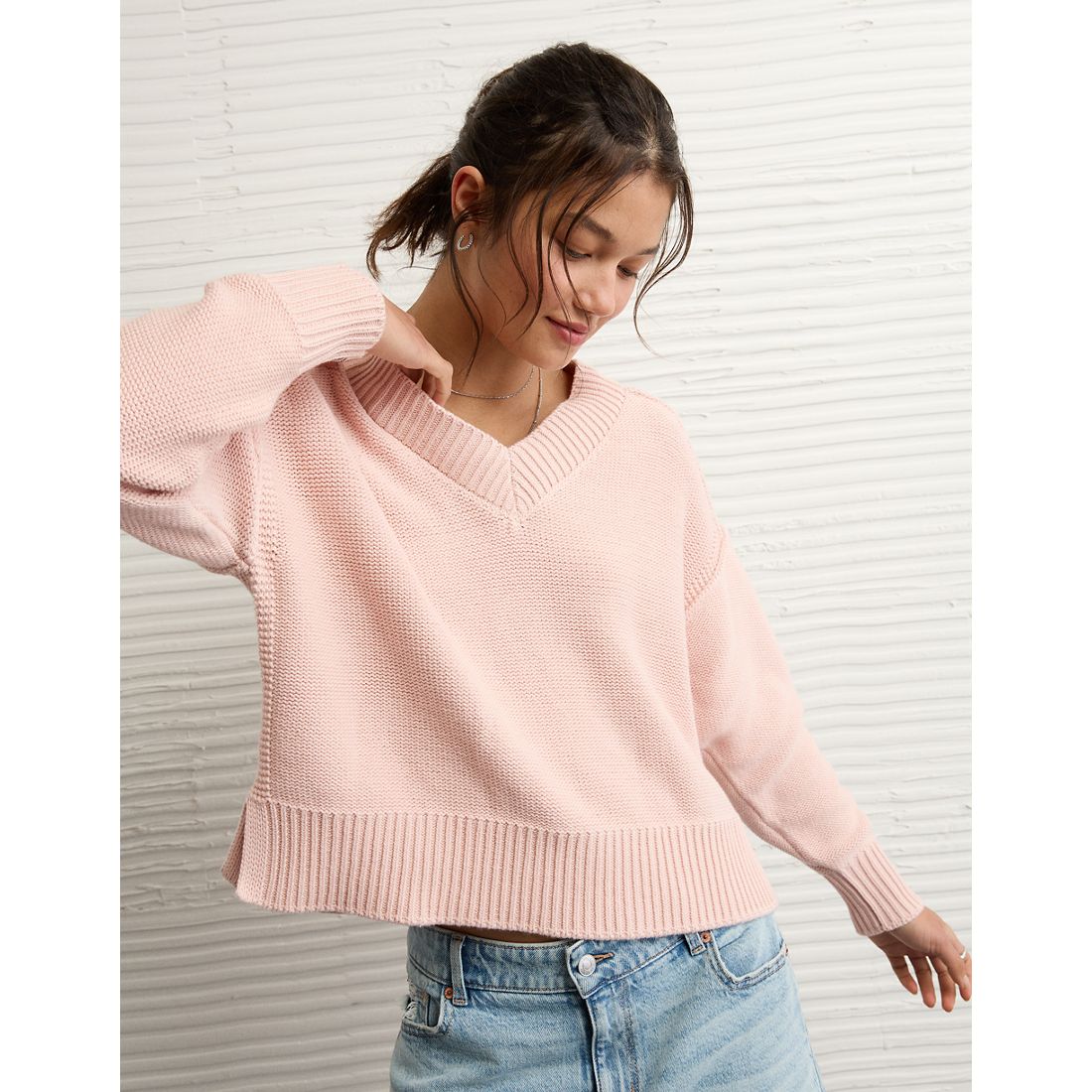 AE Long Weekend V-Neck Sweater