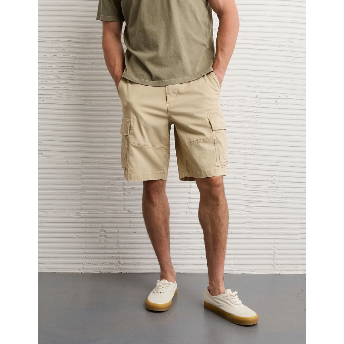 AE 10" Flex Lived-In Cargo Short