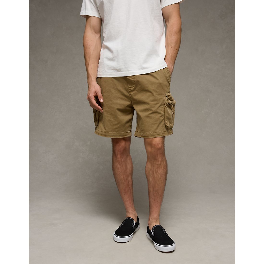 AE 6.5" Flex Lived-In Pull-On Cargo Short