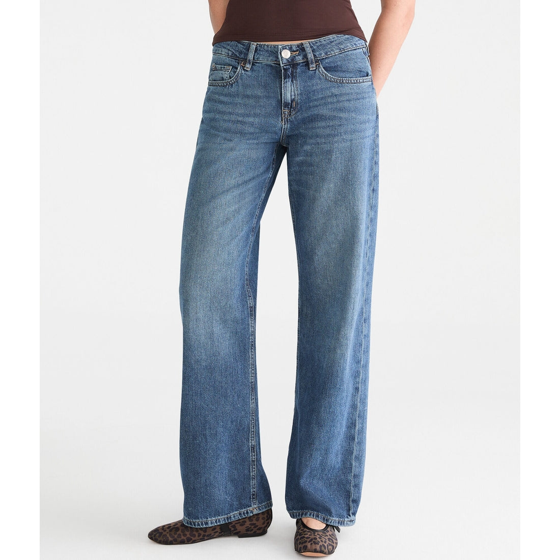 Low-Rise Baggy Wide Leg Jean