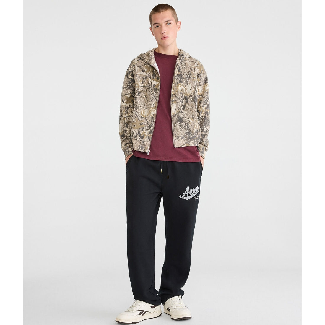 Aeropostale Mens' Script Heritage Fleece Straight Leg Sweatpants