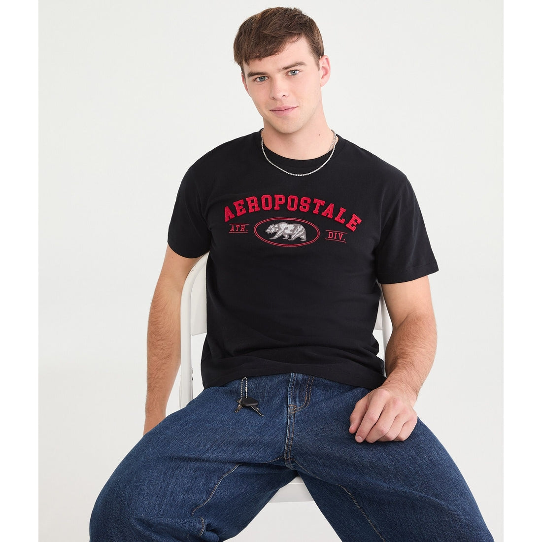 Aeropostale Cali Bear Applique Graphic Tee