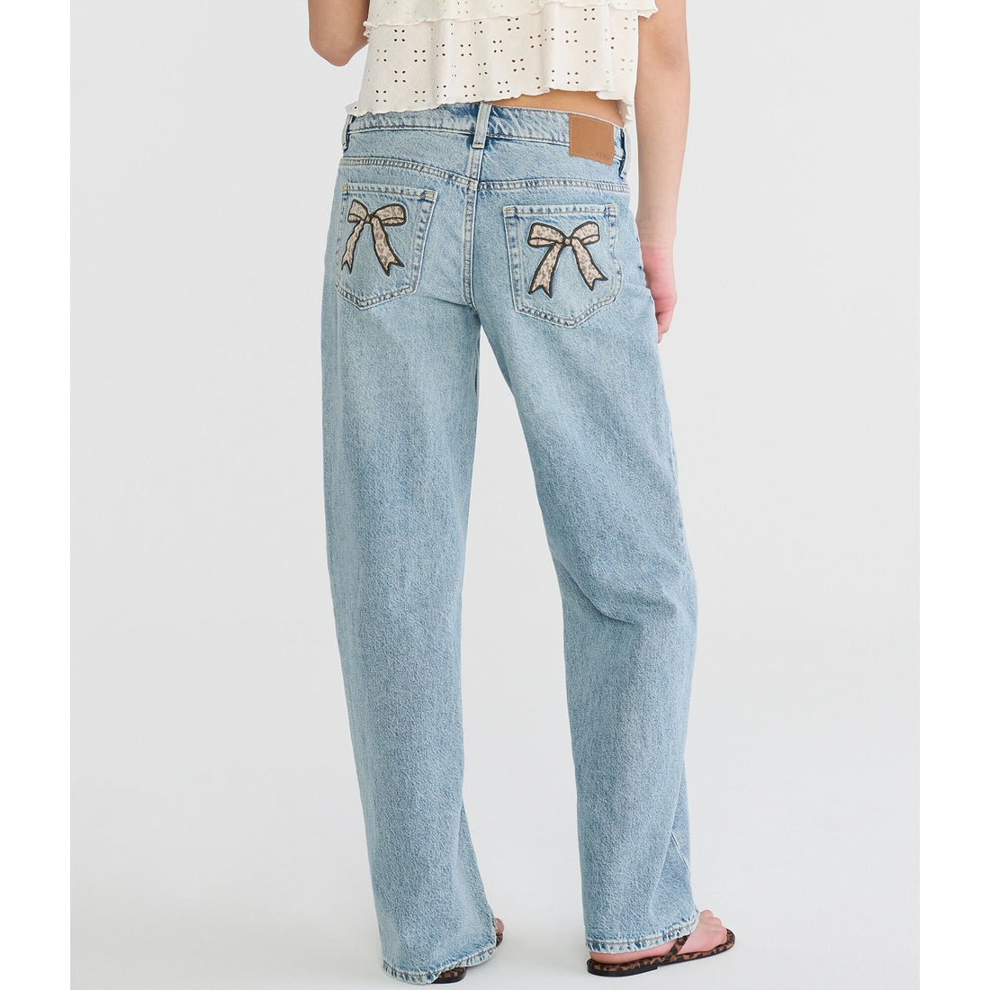 Low-Rise Baggy Wide Leg Leopard Bow Jean