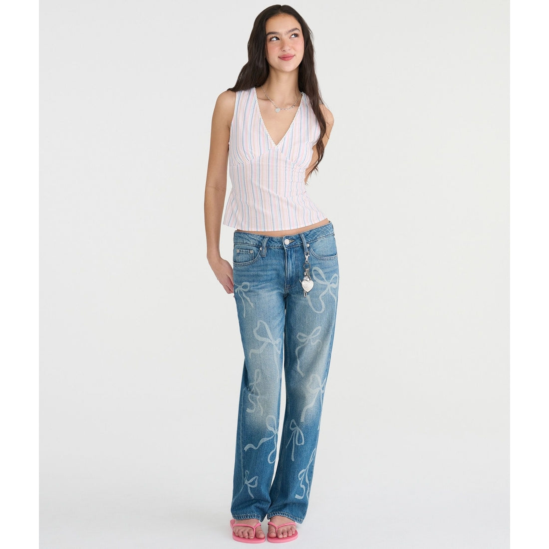 Low-Rise Baggy Bows Jean