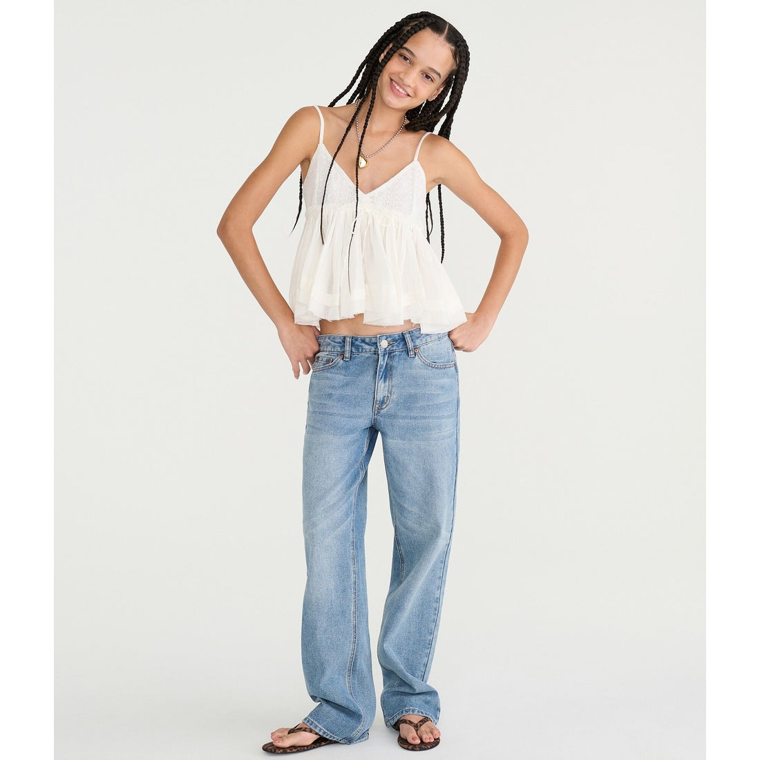 Low-Rise Baggy Angel Wings Jean