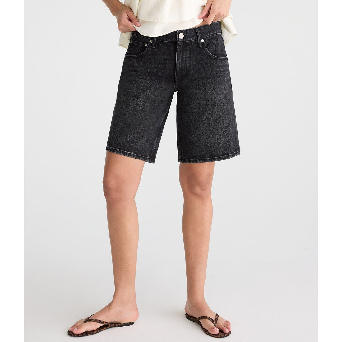 Low-Rise Baggy Denim Jorts