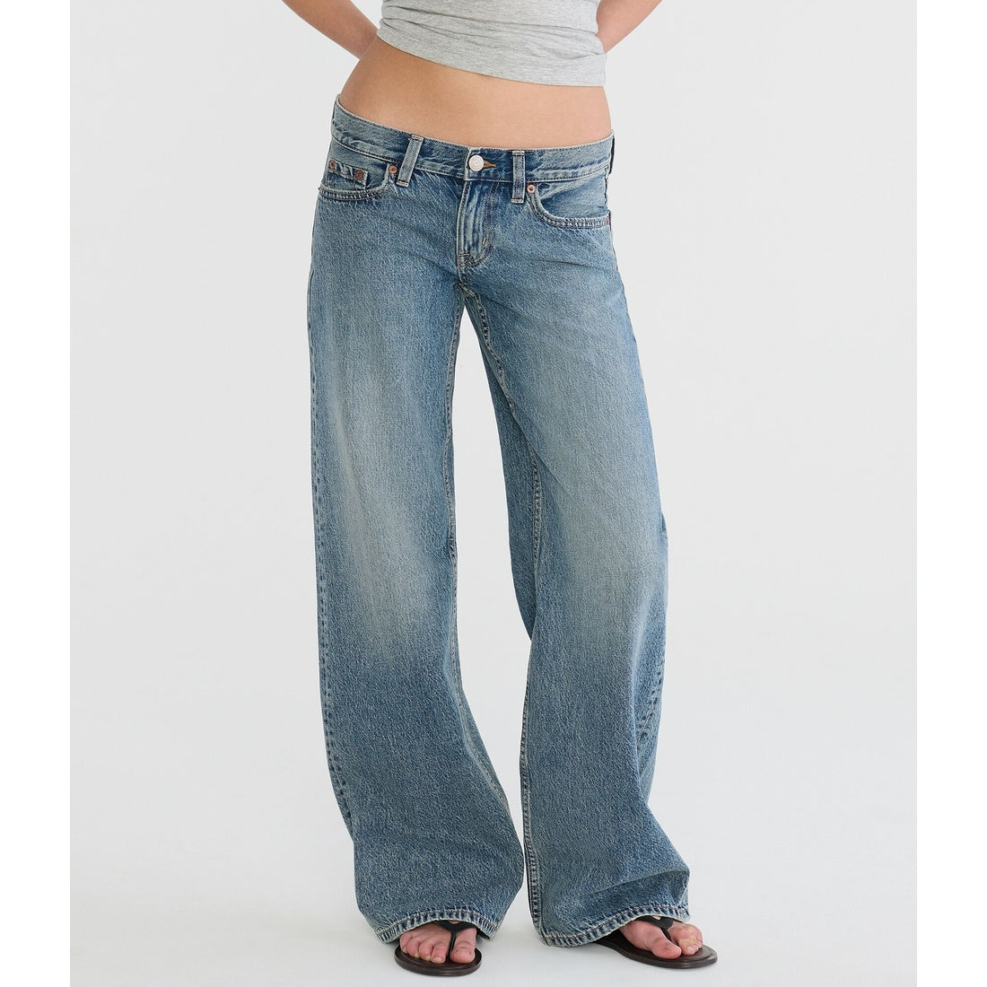 Super Low-Rise Baggy Wide Leg Jean