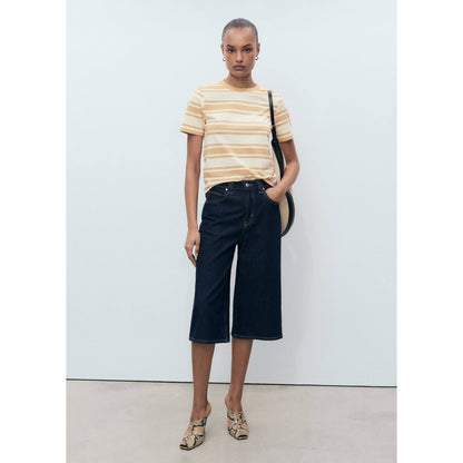 Contrasting Collar Cotton T-shirt