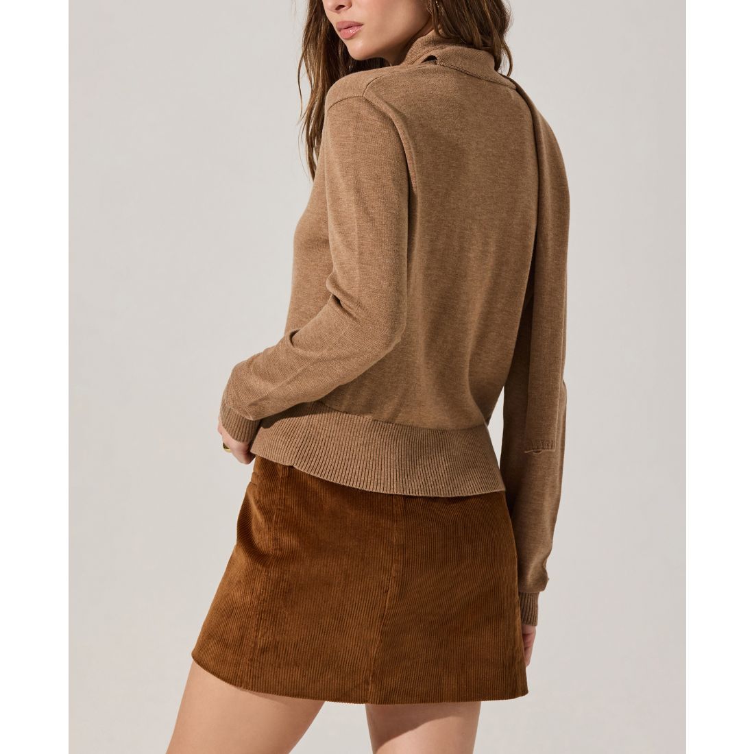 Astr the Label Women's V-Neck Sweater