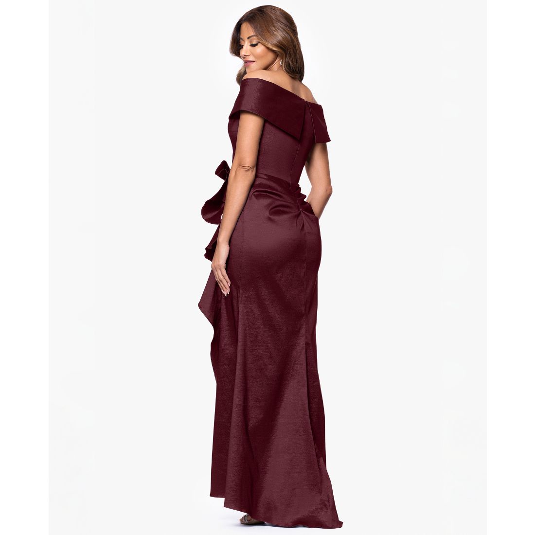 Xscape Women's Taffeta Off-The-Shoulder Sweetheart Gown