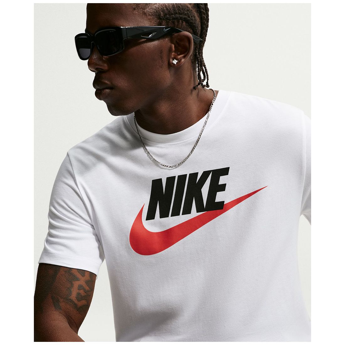 Nike Men's Sportswear Logo T-Shirt