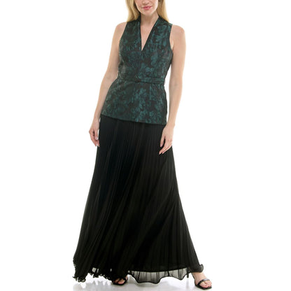 Taylor Women's V-Neck Pleat Detail Dress