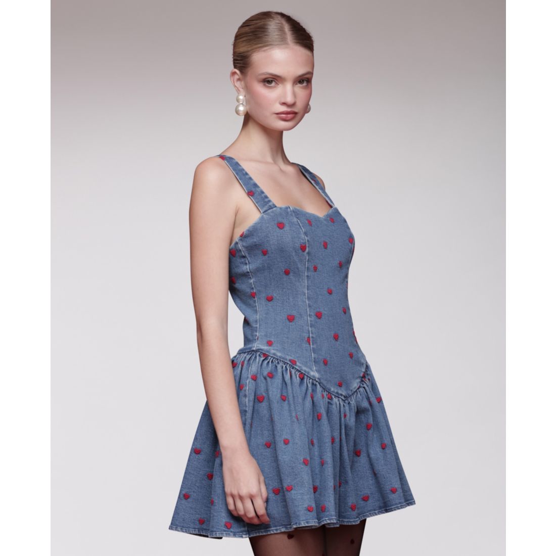 Avec Les Filles Women's Heart Detailed Sleeveless Mini Dress