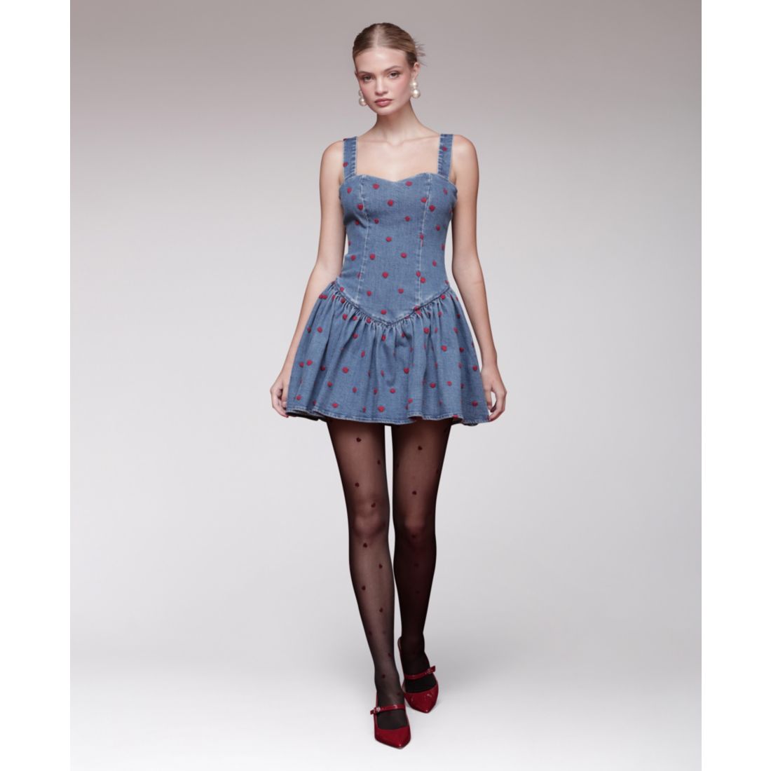 Avec Les Filles Women's Heart Detailed Sleeveless Mini Dress