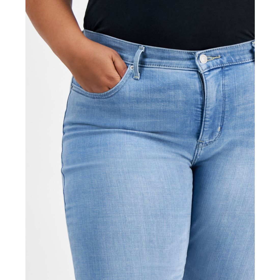 Levi's Trendy Plus Size 314 Mid-Rise Shaping Straight-Leg Jeans