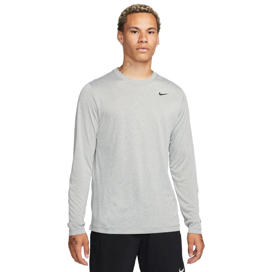 Nike Men's Relaxed-Fit Long-Sleeve Fitness T-Shirt