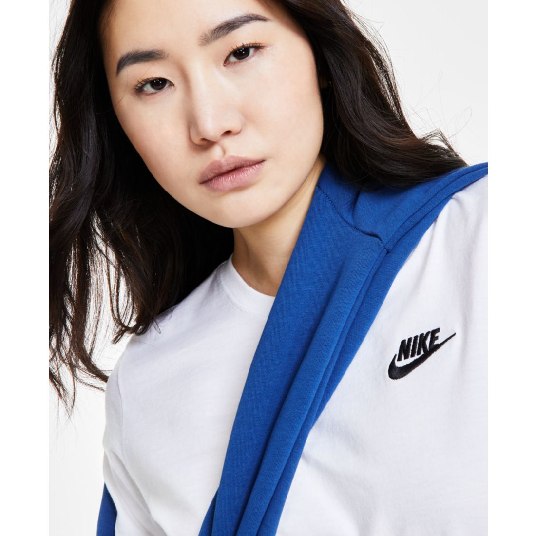 Nike Women's Sportswear Club Essentials T-Shirt