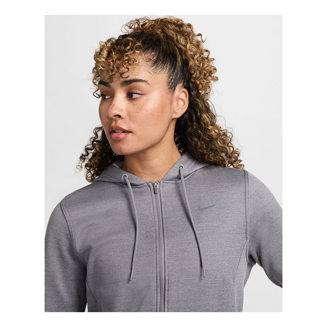 Nike Women's Therma-fit One Full-Zip Hoodie