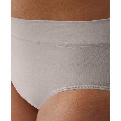 Bali One Smooth U All-Over Smoothing Hi Cut Brief Underwear 2362