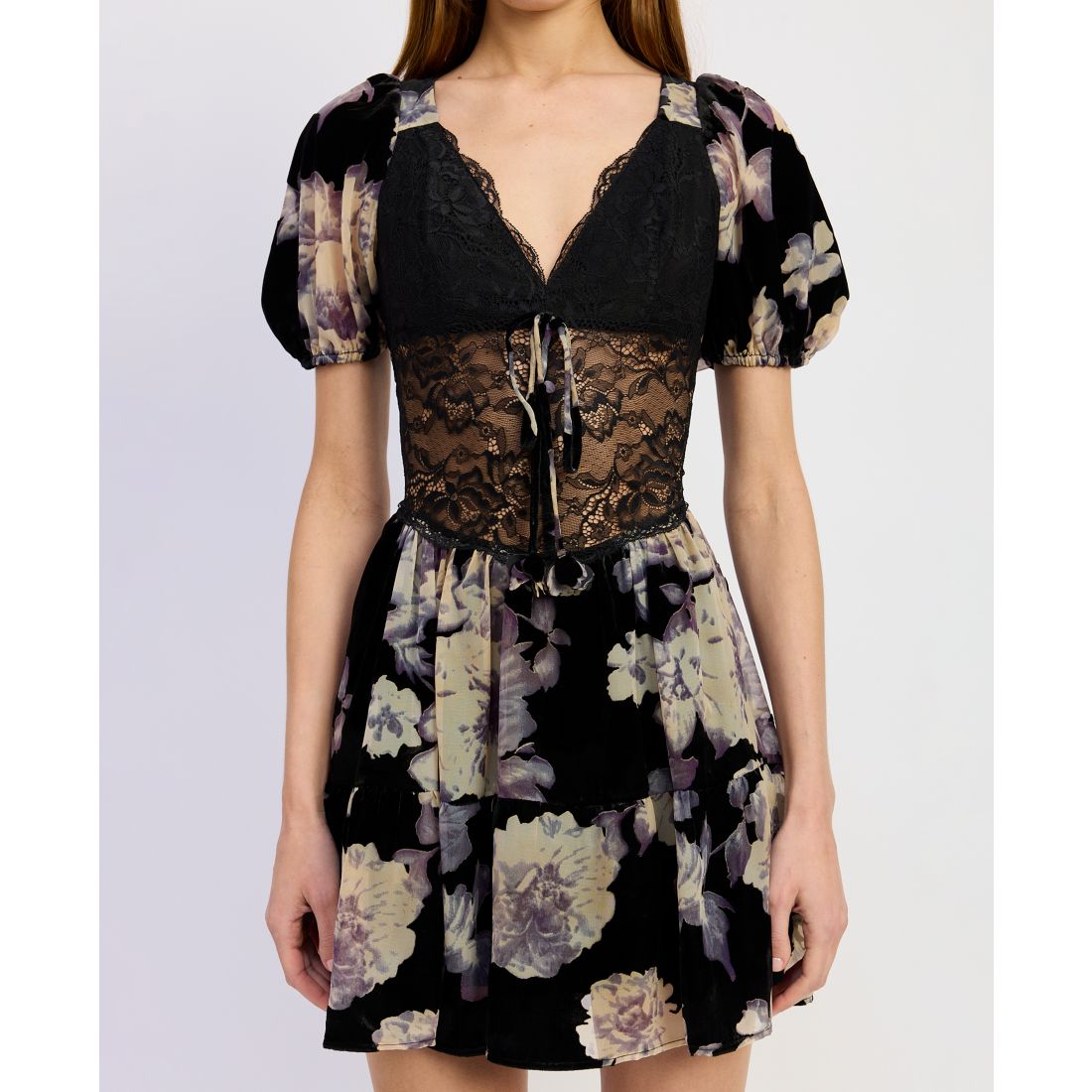 En Saison Women's V-Neck Short-Sleeve Fit & Flare Dress